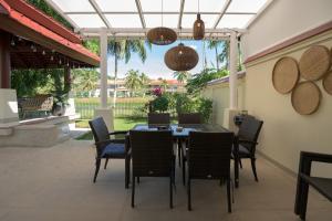 Bursuai - Lake view family pool Laguna Village