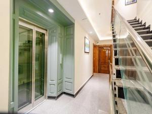 Palette Hotel Cecil by CheckIn, Srinagar