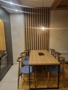 Royal Garden Two Bedrooms, Sports & Mountain View