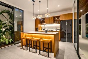 Calypso Entire 4 BR Private Pool Villa ZN440