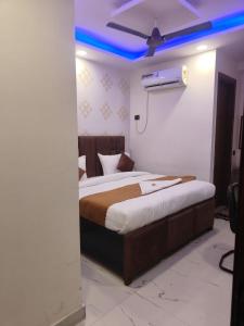 Hotel Sky Residency - Near Okhla Phase 1