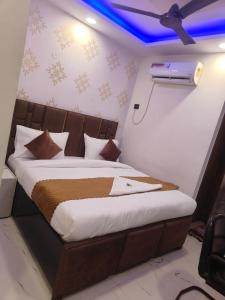 Hotel Sky Residency - Near Okhla Phase 1