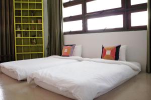 The Urbanists BKK Entire Floor 4-6 people 4Beds 4Baths near Medpark Hospital , Queen Sirikit Convention hall , Benjakitti Park