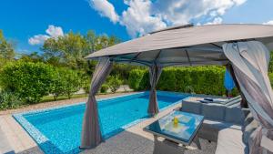 Villa FourM - Makarska by Villas Guide