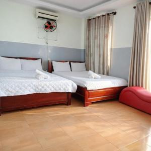 Khách Sạn Đông Sen