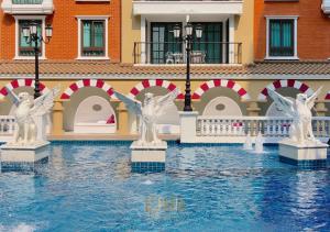 Espana Condo Resort Pattaya luxury room