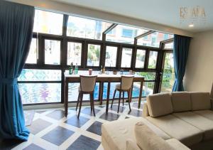 Espana Condo Resort Pattaya luxury room