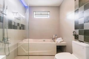 NEW!! Full 6Bedroom House in Dist1