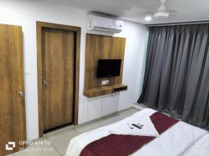 Hotel secure 247 inn