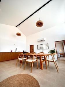 The Cosy Sunset Beach Resort