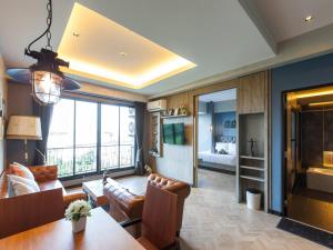 Loft Mania Boutique Hotel