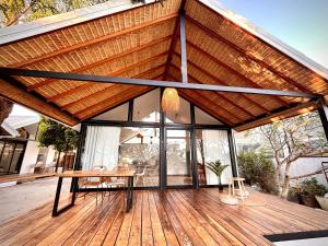 The Cosy Sunset Beach Resort