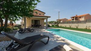 Beautiful villa Stefany with pool in Porec