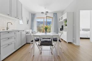 Lumina stylish apartment near the railway station