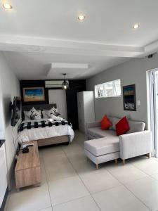 Serenity suite 6 minutes away from the beach