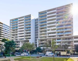 Mascot Cozy 3Br room near Train & Shopping