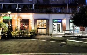 Radiant Home by the Aqueducts, Rome