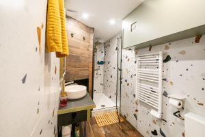 Duchesse flat PARIS center lovely place B2