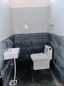 New hotel Arjun place, Reengus