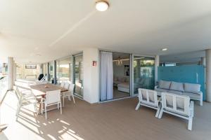 THE WAVE Apartamento de lujo con vistas al mar y parking privado