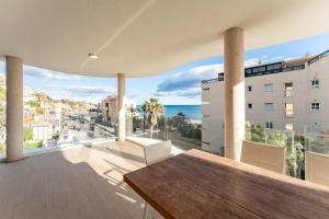 THE WAVE Apartamento de lujo con vistas al mar y parking privado