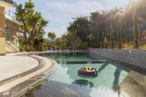 SaffronStays Grand Pavilion