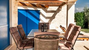 Beautiful Villa Torre I with whirlpool in Tar