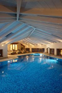 Santa Marina Arachova Resort & Spa