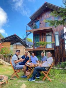 Lavender Homestay Măng Đen