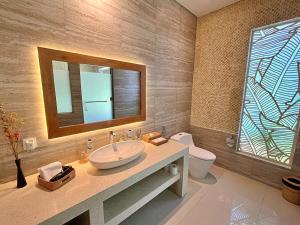 Villa Nishiki 5-Bedroom Private Villa with Large Pool in Seminyak