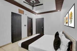 Hotel O Cross Town Hotel & Restaurants