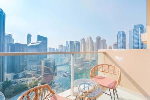 Mesmerizing 1BR Full Marina View at Marina Gate