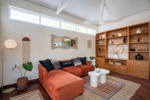 Villa Vogue ღ Stylish Boutique 3BR Canggu with Private Gym