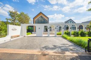 HighView PoolVilla at Khaoyai