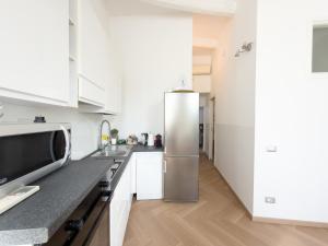 COLOSSEUM STREET HoMe