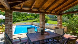 Beautiful villa Splendida with pool in Porec