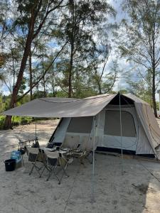 Birdhill Beach - Sea View Glamping Accommodation l Up to 80 Pax l Team Building Friendly