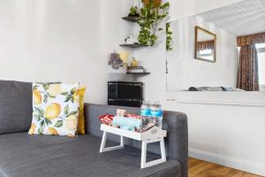 Apartment - Sleeps 4 - Business or City Breaks