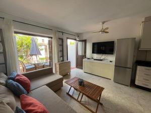 Estepona - Playa Apartamento de 1 dormitorio cerca del mar - Isa31