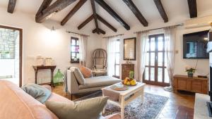 Family villa Aryana with pool in Porec