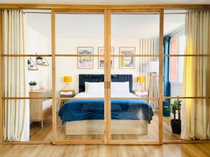 MyJolieParisHome - King size beds, 2 bathrooms, free parking