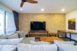 Convenient apartment at Karon Butterfly by Lofty