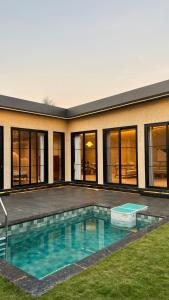 Finding Life House By Jumbo Holidayz