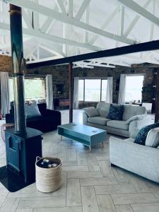 The Homestead at Qambathi Mountain Reserve - pets welcome - Wood fired hot tub