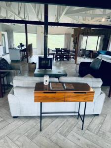 The Homestead at Qambathi Mountain Reserve - pets welcome - Wood fired hot tub