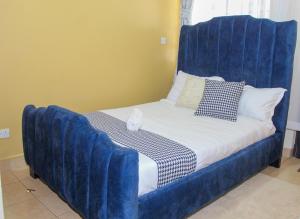 Cijana Gardens,Sarit centre