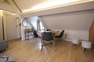 La Mansarde - Cozy T2 - Disney, Gare, Hypercentre