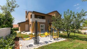 Beautiful villa Keli with pool in Vizinada