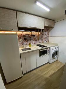 Kit net na 308 norte com ar-condicionado