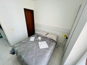 Charmosa kit com ar condicionado e garagem